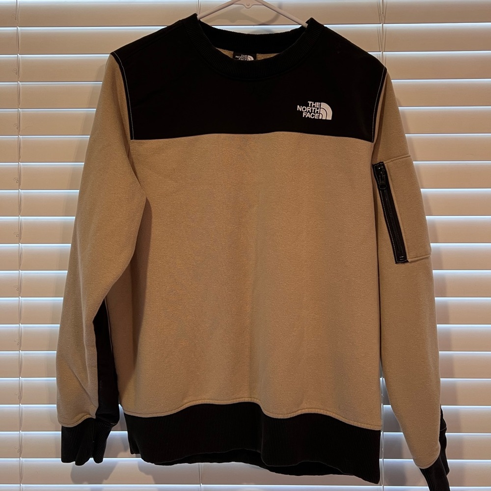 The North Face men’s pullover